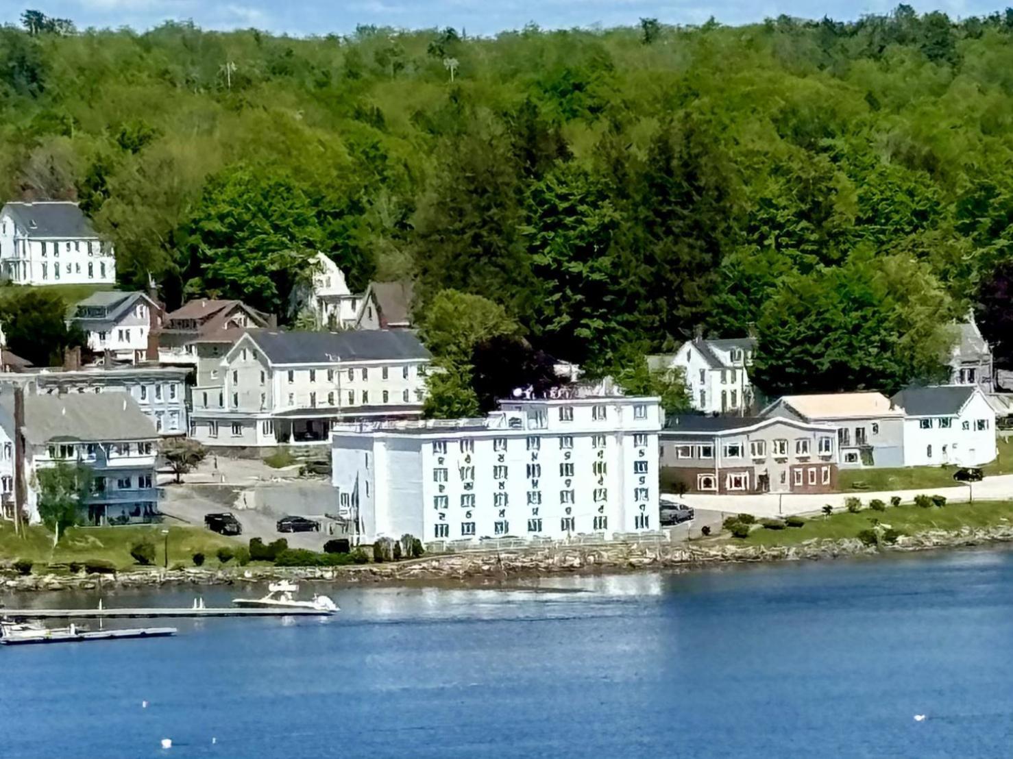 Fort Knox Inn Bucksport Exterior photo